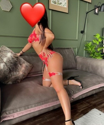 Со мной ты испытаешь настоящий взрыв страсти и нежности. 🌟💋
Я живу в сияющем городе Москва, и мое удовольствие - удовлетворение тебя.
У меня есть все, чтобы сделать тебя счастливым: нежная кожа, изящная фигура и огромная страсть в глазах. Я готова покорить тебя своими магическими руками и чувственными губами. 💫💄
Я предлагаю широкий спектр услуг, от расслабляющего массажа до экспериментов в сексе. Не стесняйся рассказывать мне свои самые сокровенные желания, ведь я здесь, чтобы сделать все, что ты хочешь. 💃😉
У меня есть отличные отзывы, которые подтверждают мое мастерство и неподдельную страсть. Я гарантирую, что ты будешь в восторге от каждого момента проведенного со мной. 💌❤️
Мои фото настоящие и полностью соответствуют моей красоте. Позволь мне ввести тебя в мир наслаждения и удовольствия. Жду тебя, мой красавчик, чтобы подарить тебе незабываемые моменты и утонченное наслаждение. 💋💫 Марина